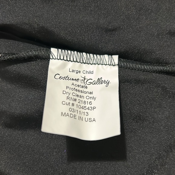 Costume Gallery Dance Costume Size:Large Child in Black & Gold👯♀️ - Picture 7 of 8